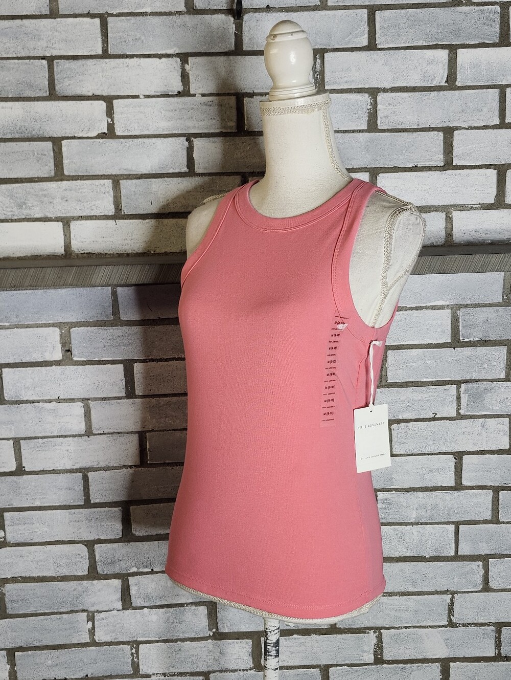 • Free Assembly Womens Cutaway Tank Top Sz M 8-10 Pink Melon NWT High Crew Neck